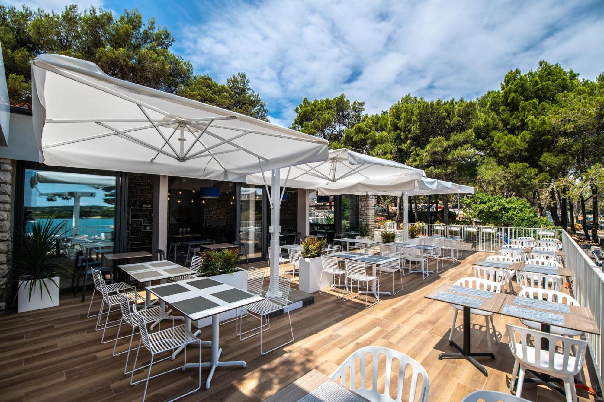 Arena One 99 Glamping Ξενοδοχείο Pomer Εξωτερικό φωτογραφία