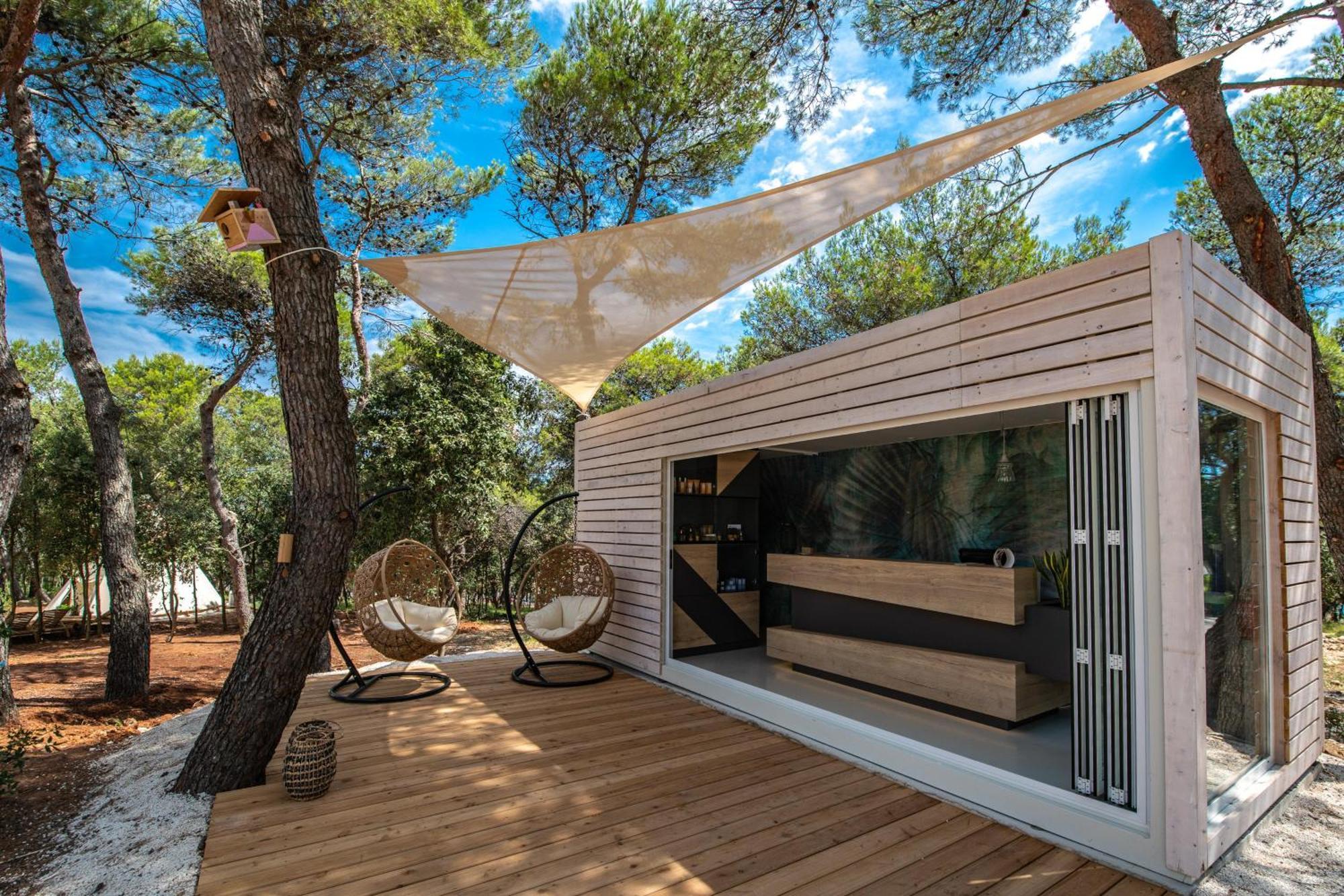 Arena One 99 Glamping Ξενοδοχείο Pomer Εξωτερικό φωτογραφία